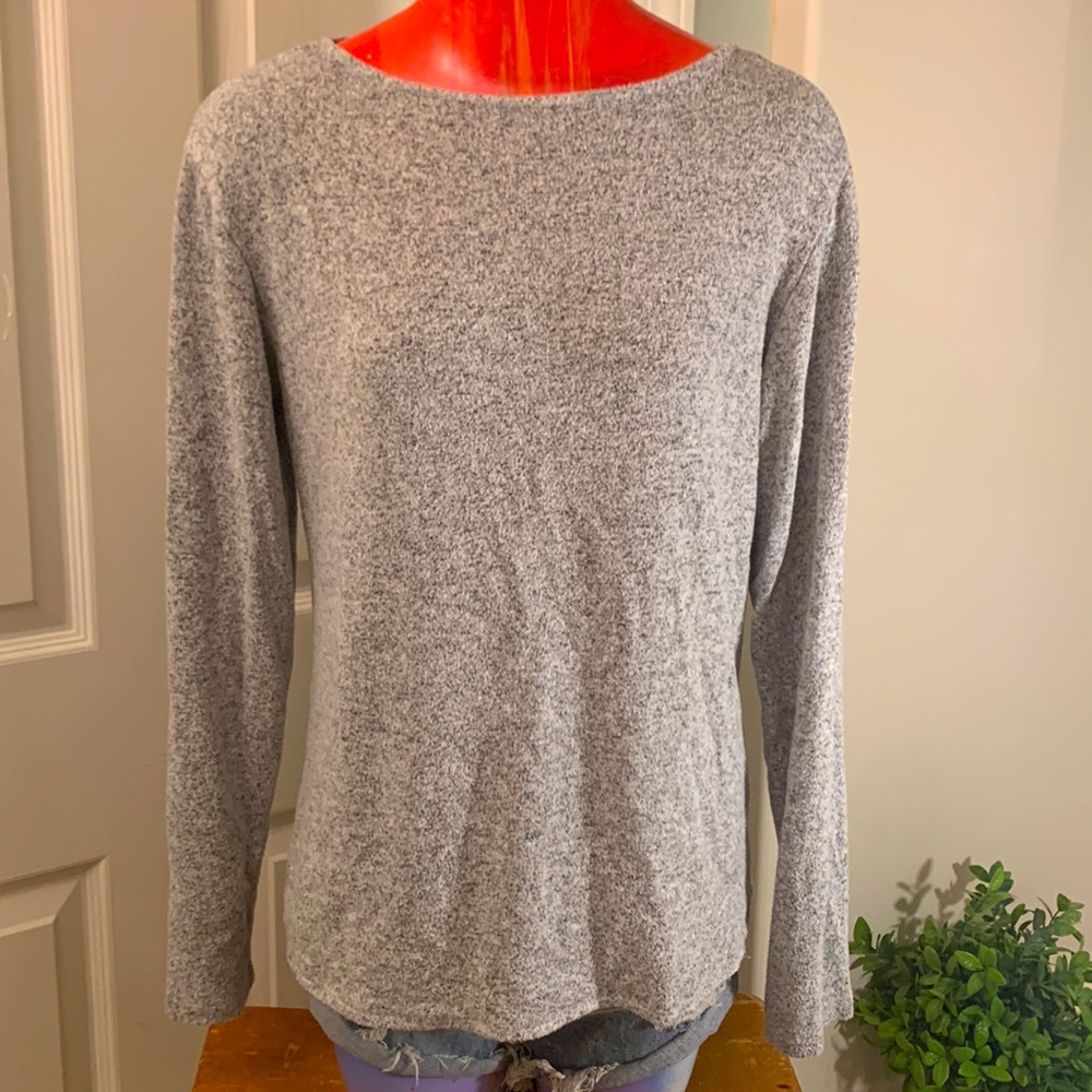 H&M Gray Long Sleeve Top M/L